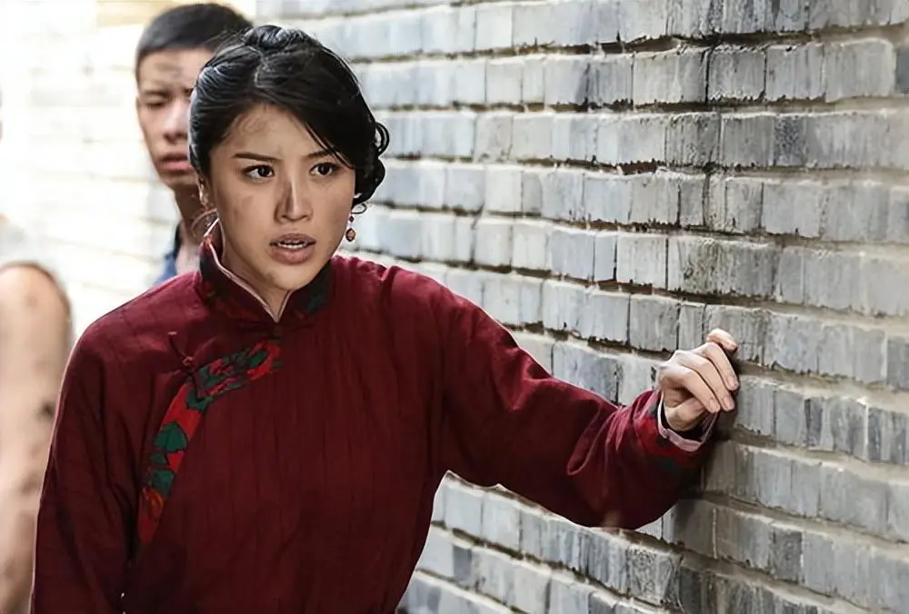 和刘翔闪婚闪离，离婚多年，被骂“假婚假孕”的葛天现在怎样了？