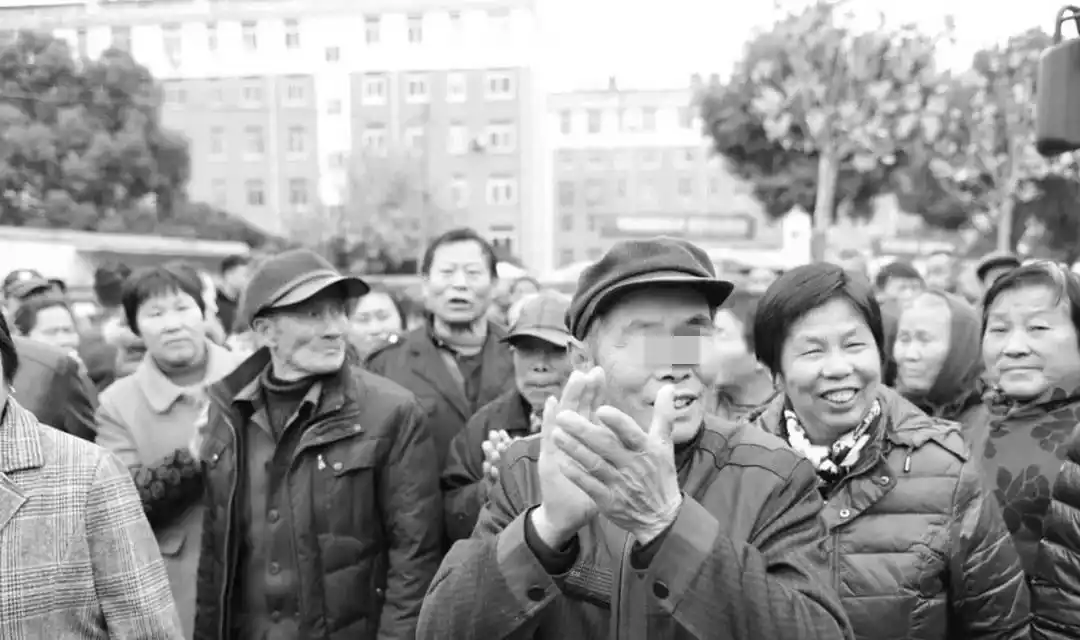 1994年陕西情杀案，男子杀害未婚妻自首，父母走后门“买来”死刑