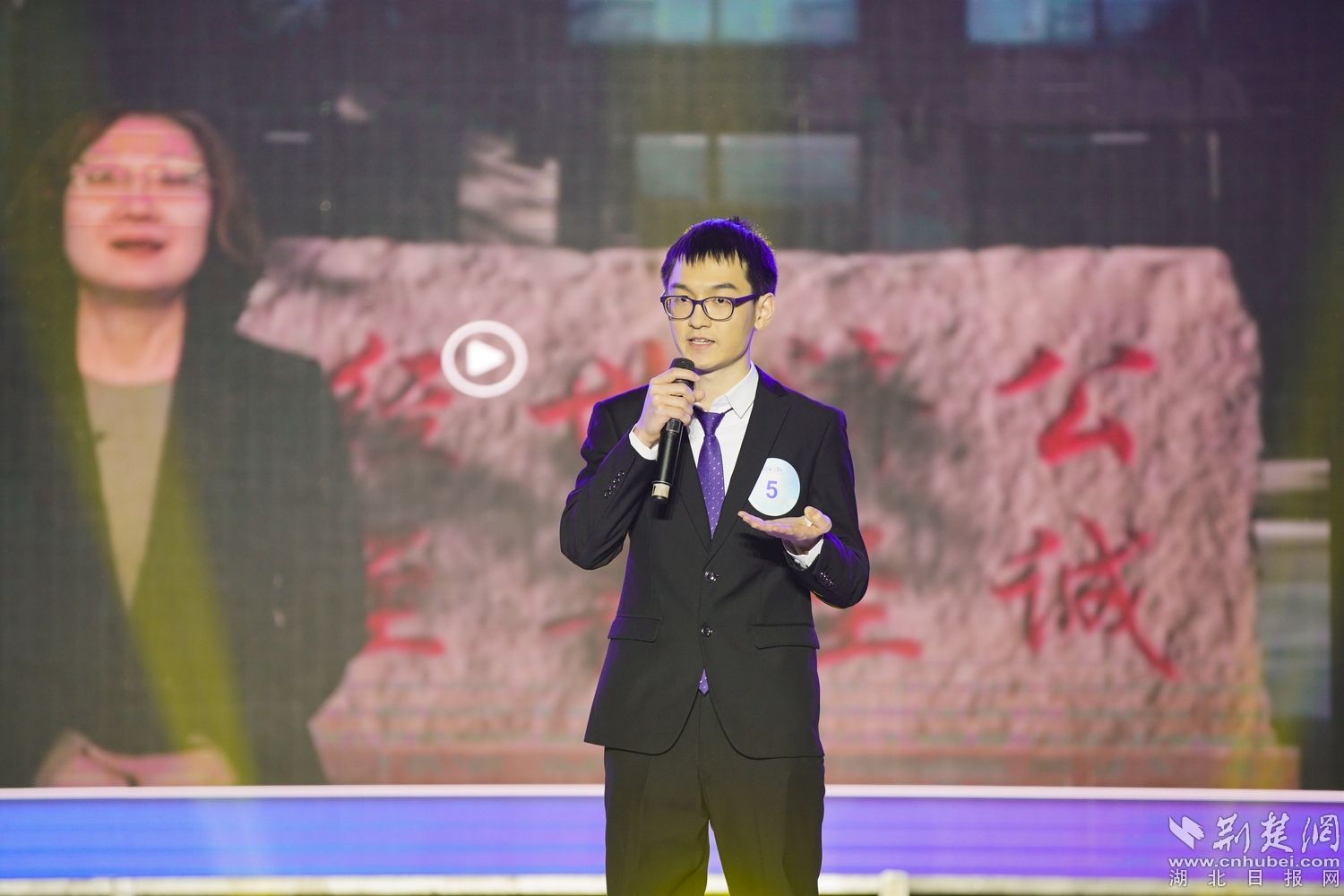 获奖选手评大赛：“杠”出思想火花 收获珍贵友谊