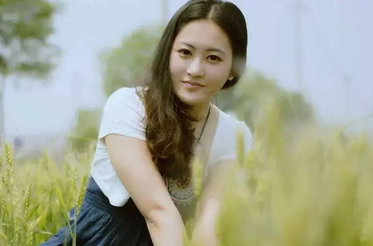 “先抛女友，再弃妻儿”，获得抚养权后孙楠，将女儿送到“女德”
