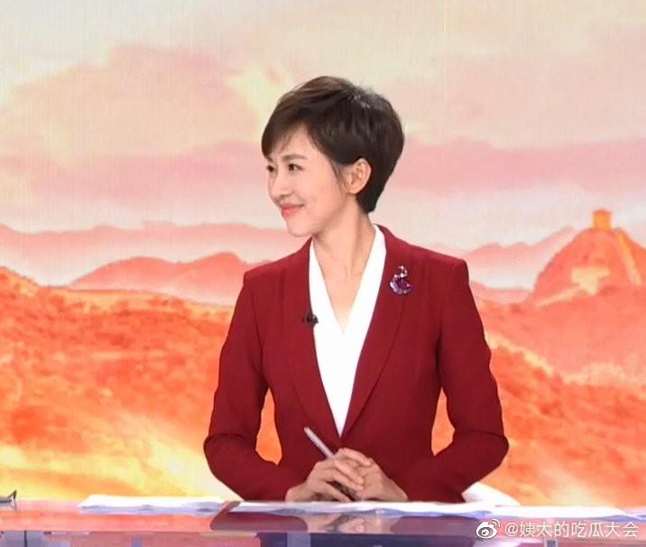 回顾欧阳夏丹：主持《新闻联播》9年，三年前突然消失，有何隐情
