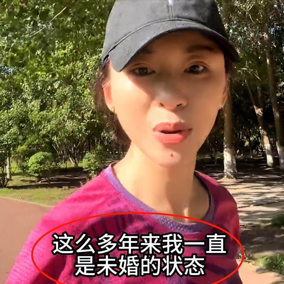 回顾欧阳夏丹：主持《新闻联播》9年，三年前突然消失，有何隐情