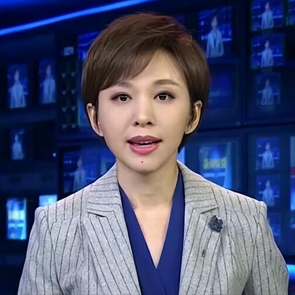 回顾欧阳夏丹：主持《新闻联播》9年，三年前突然消失，有何隐情