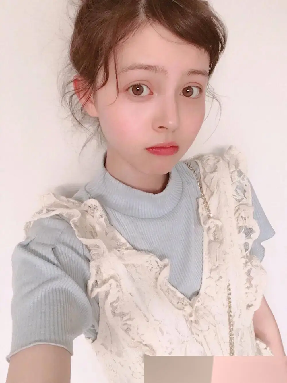 狂热追捧!加藤娜娜的美貌与才华,这谁顶得住？