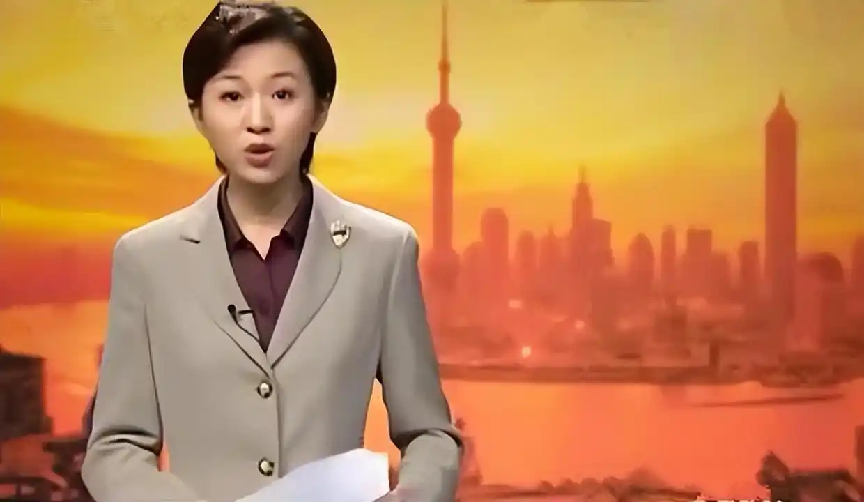 回顾主持人欧阳夏丹：父亲患癌去世，母亲也患癌，如今依然单身
