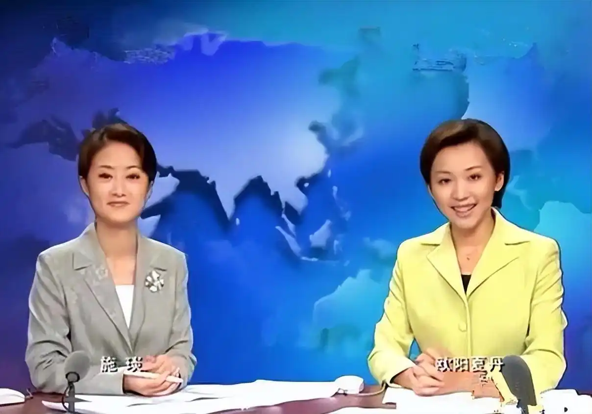 回顾主持人欧阳夏丹：父亲患癌去世，母亲也患癌，如今依然单身