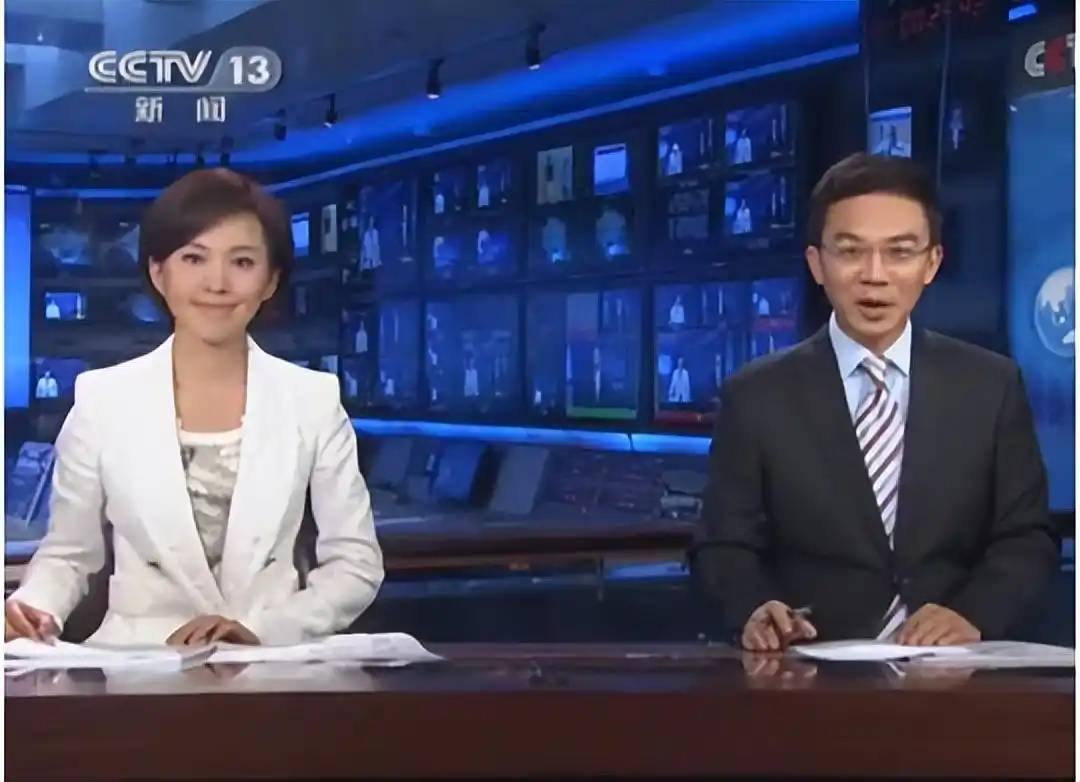 回顾主持人欧阳夏丹：父亲患癌去世，母亲也患癌，如今依然单身