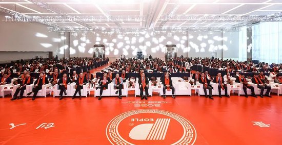 人民控股集团2025年高质量发展大会隆重召开