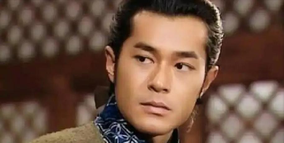 再看《寻秦记》：项少龙选择留在古代，才是对阿青最狠的“背叛”