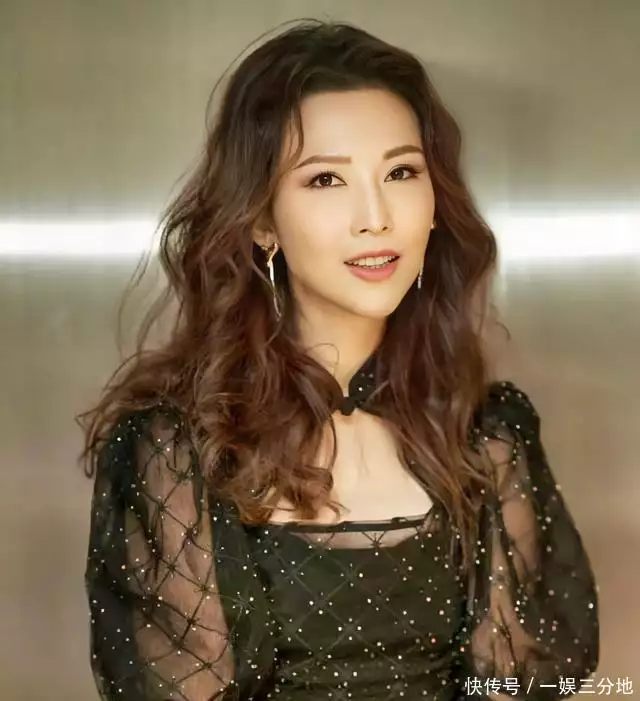 十二位香港70后女艺人，没有出色的颜值，凭演技征服香港影视圈