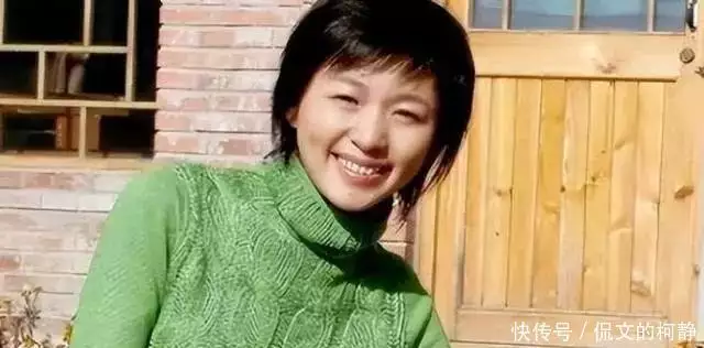 央视国脸到平凡博主，欧阳夏丹褪去光环，活出真我，她后悔了吗？