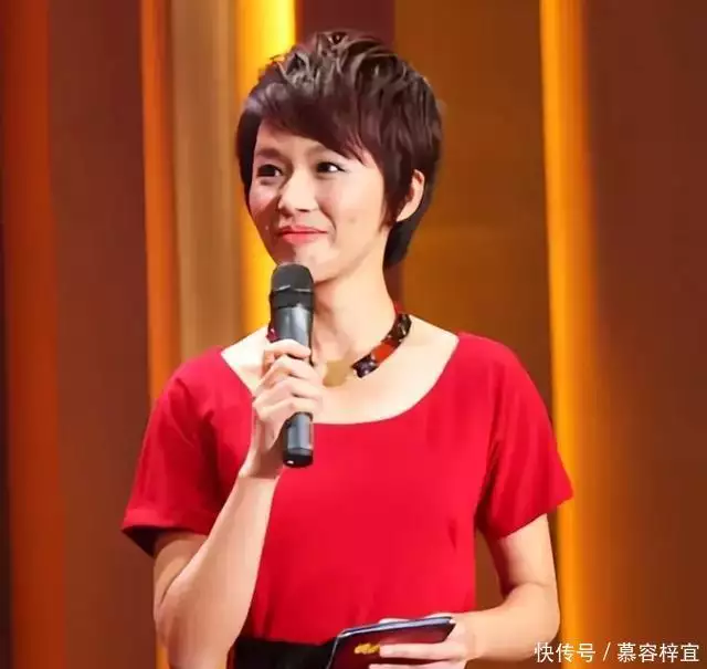 欧阳夏丹：结婚年龄可以提前到18岁，这提案是不是有点太唐突了？