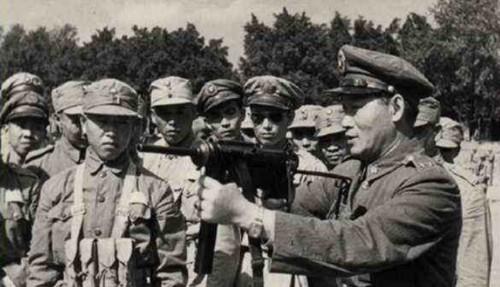 国军名将孙立人,在抗日战争中立下大功,晚年却遭蒋被软禁33年