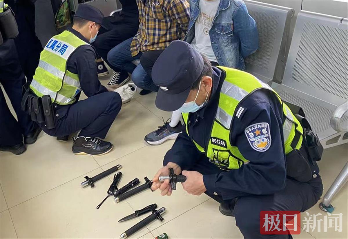 黄石警方三个月侦破“五类”刑事案件991起，立案数同比下降9.9％