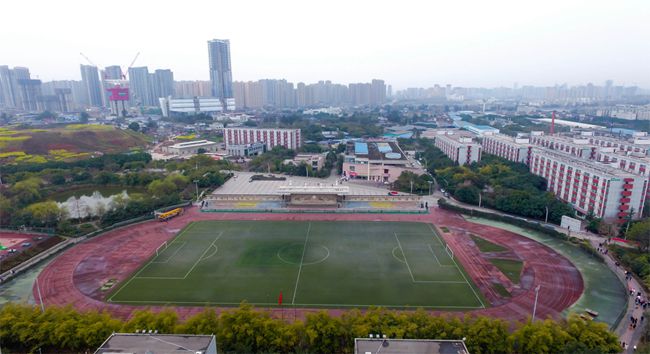 成都市师大一中龙泉校区中学重本率多少