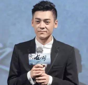 【名人轶事】净身出户只剩600块，和史兰芽相恋5年，她却嫁给了李幼斌，把儿子骂成了演员