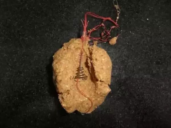 爆炸钩钓鱼的改进方法，有新意！