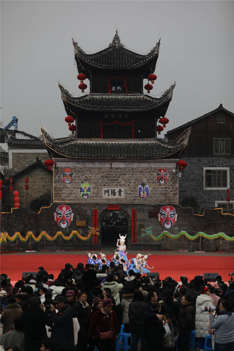 网络中国节·元宵 |锦屏隆里：“村晚”邂逅元宵 共赴民俗盛宴