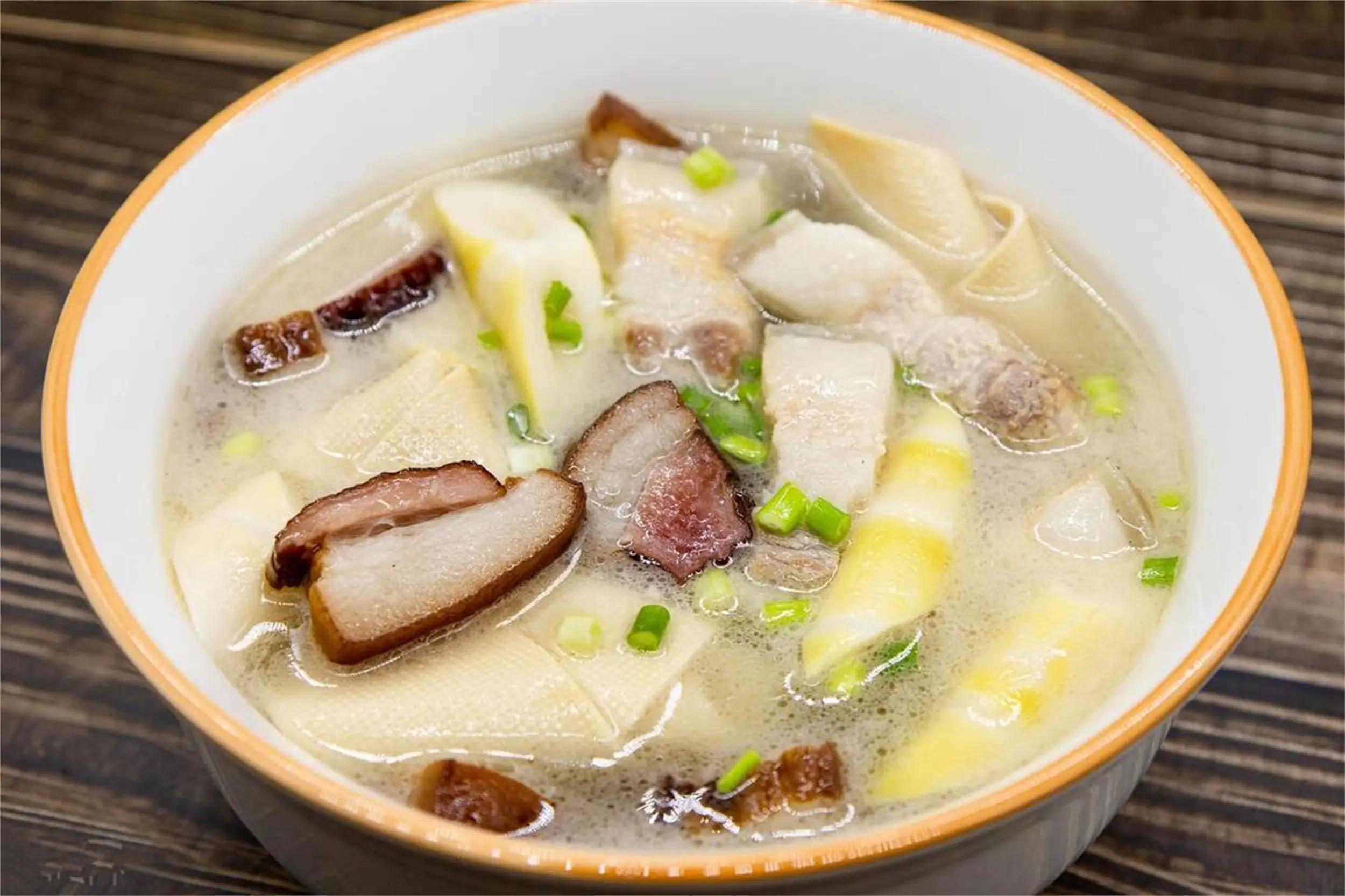 隐形“嘌呤大户”被揪出！医生言：不想尿酸升高，5种食物少碰？