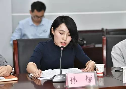 用奋斗书写新时代新闻人最美青春