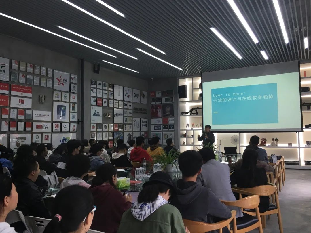 重庆大学美育专题教师——况成泉