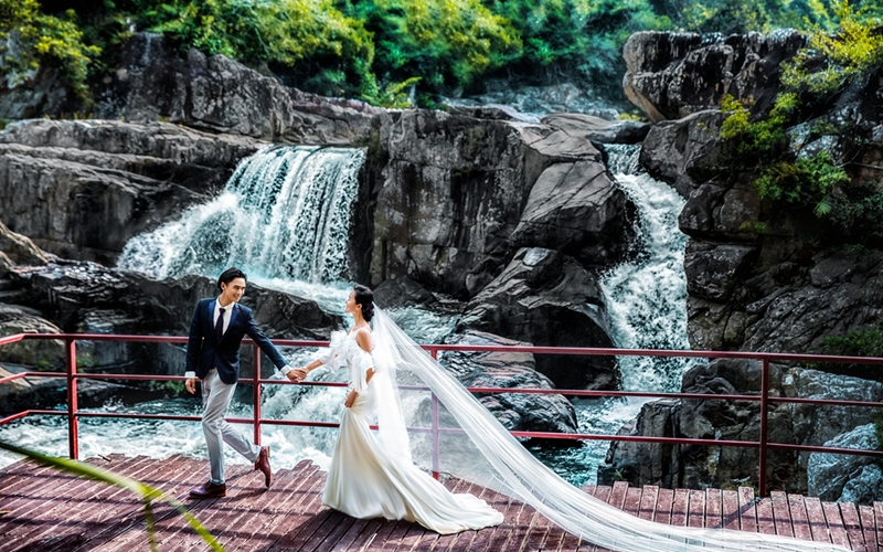 路线三： 爱侣婚拍游