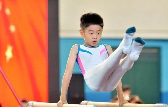 曹格因喝酒闹事被抓，《爸爸去哪儿2》》嘉宾集体翻车？