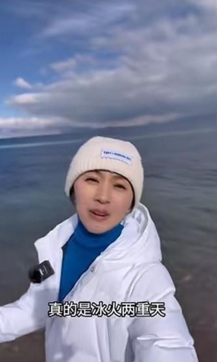 48岁欧阳夏丹现身赛里木湖！评论恶心的一幕发生，回应令人佩服