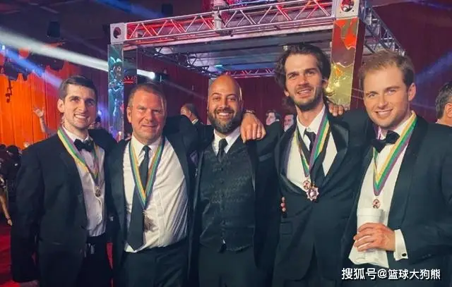 中锋+侧翼！火箭队化身交易市场买家？4人进斯通视线，旧将更合适