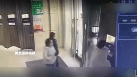 女子商场“掀门帘”，十分钟偷六部手机