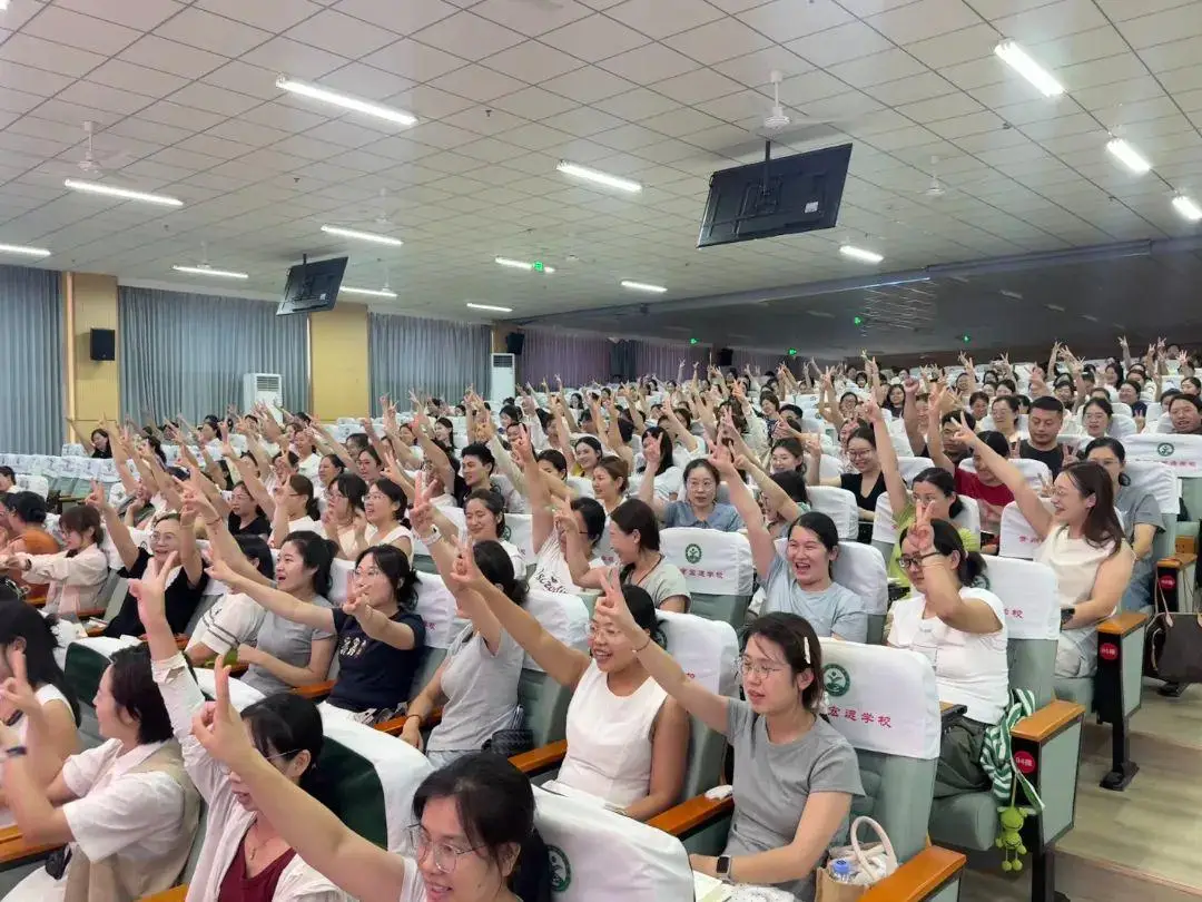 青州市2025年度幼儿园教师暑期培训活动成功举办