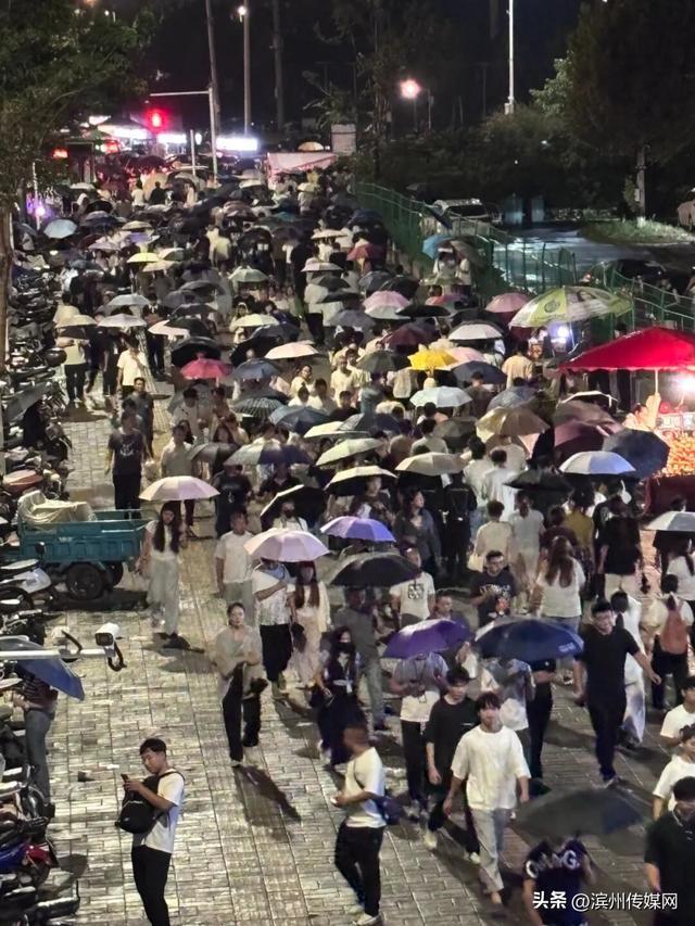郑州富士康iPhone 17产线满负荷运转，iPhone 16即将停产