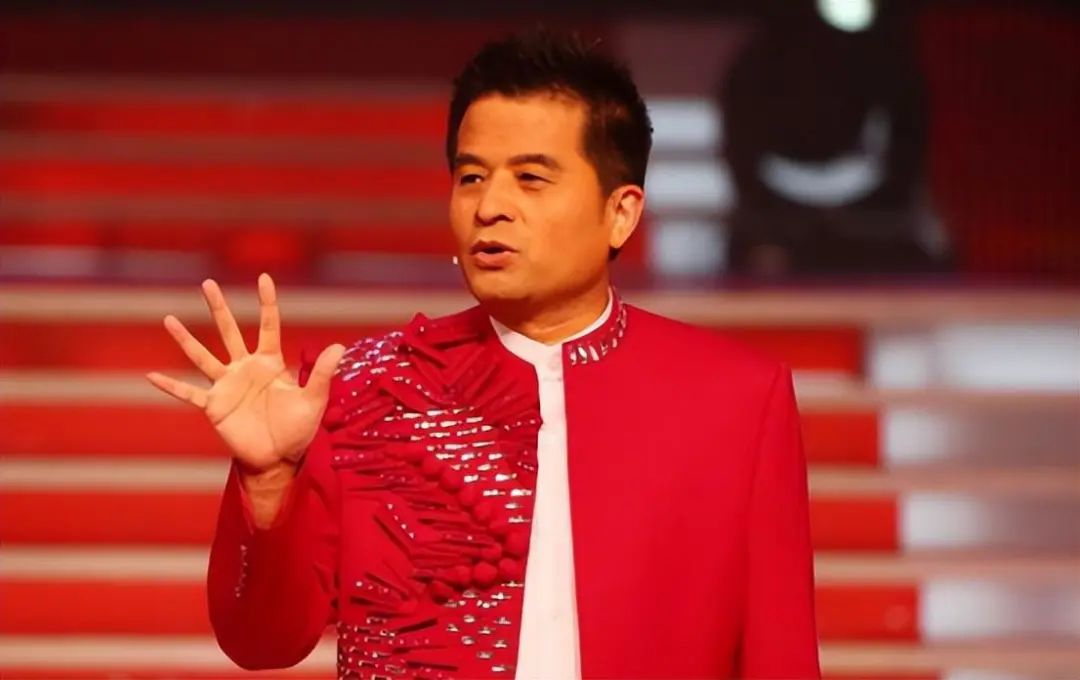 64岁的毕福剑如普通老人，这世界给他狠狠上了一课