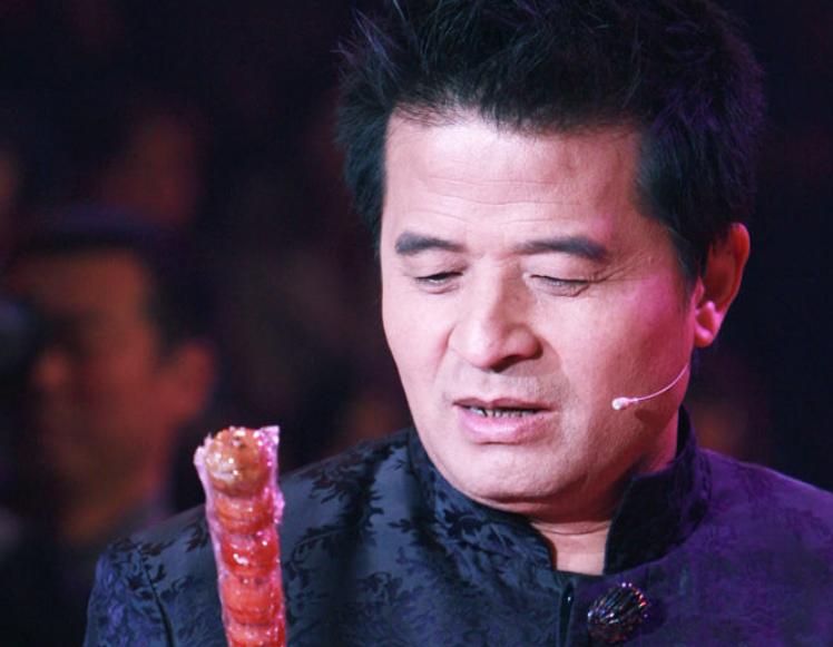 有种“报应”叫毕福剑，口无遮拦，侮辱先烈，他已走上“不归路”