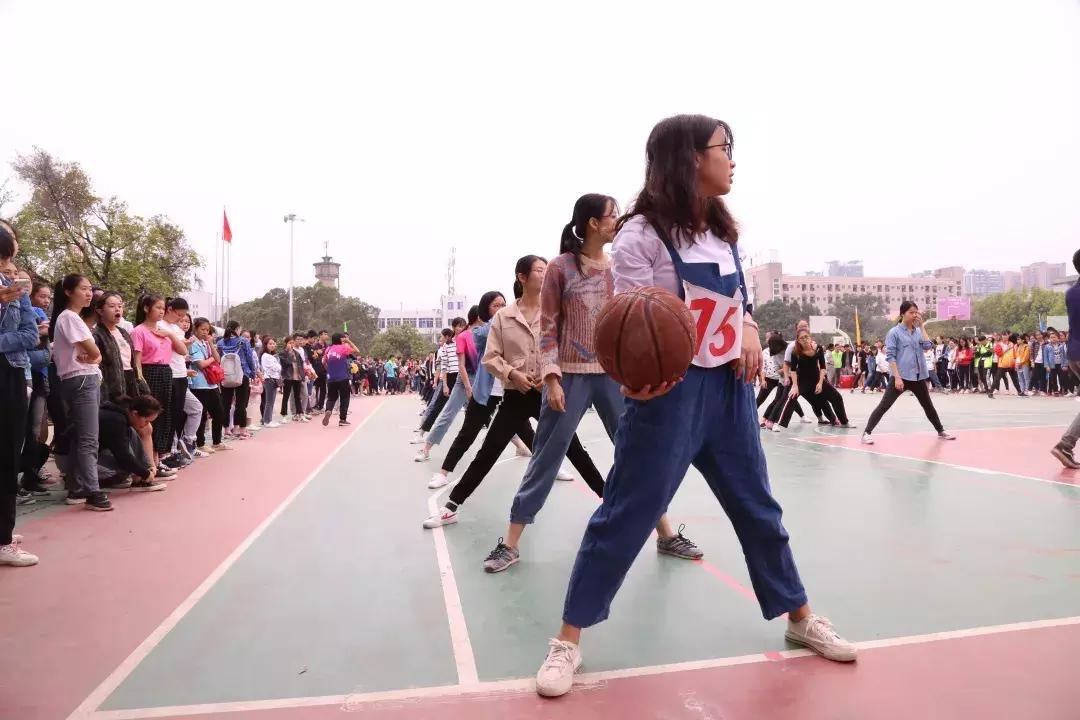 青春飞扬 精彩无限——广西大学第48届校运会