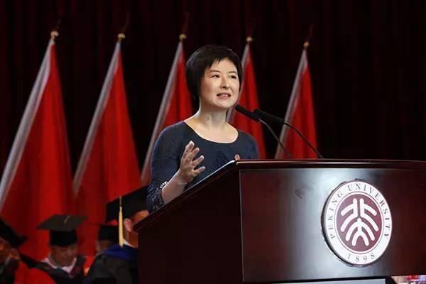 张泉灵北大演讲时说：请俞敏洪、李彦宏这样的回来，是不负责任的
