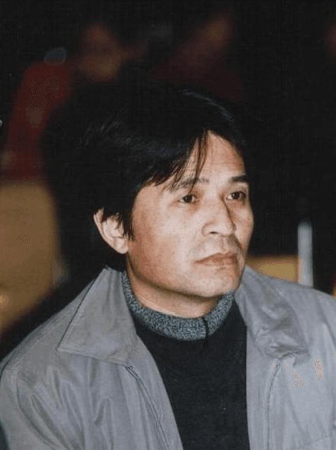 毕福剑现状曝光：从央视正常退休，经营多项副业，从未定居农村