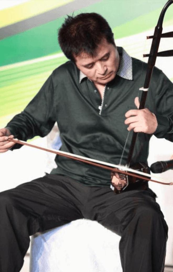 毕福剑现状曝光：从央视正常退休，经营多项副业，从未定居农村