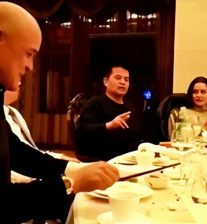 毕福剑现状曝光：从央视正常退休，经营多项副业，从未定居农村