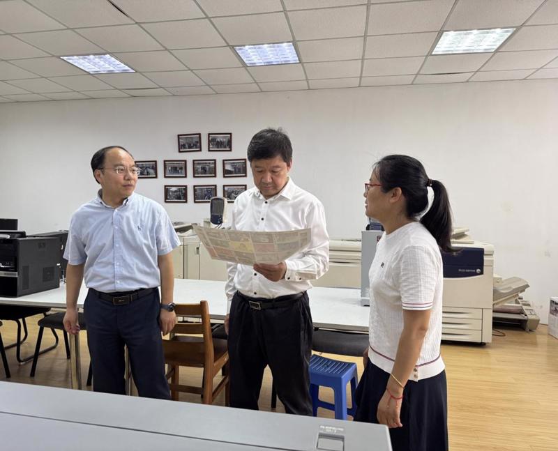 省委宣传部副部长张笑到江苏省新闻出版学校调研指导