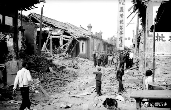 1937日军轰炸后的保定城 火车站遭完全炸毁 200多人死在了防空洞