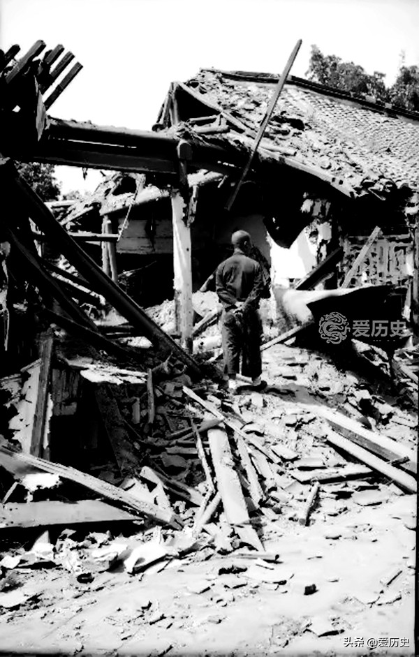 1937日军轰炸后的保定城 火车站遭完全炸毁 200多人死在了防空洞