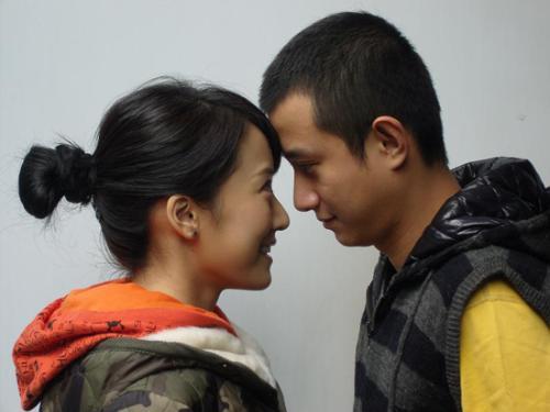 再看‘蜗居’觉得宋思明真的喜欢海藻，海藻还是那个迷失的小女孩