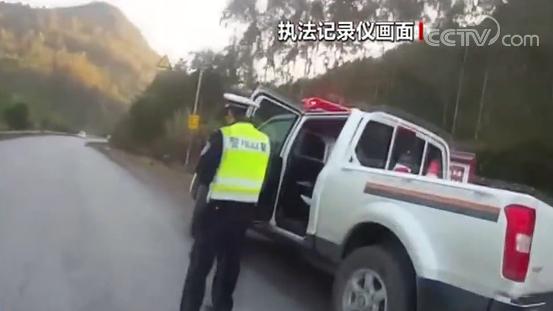 广西忻城交通肇事致人死亡 民警锁定逃逸者
