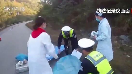 广西忻城交通肇事致人死亡 民警锁定逃逸者