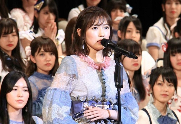 渡边麻友毕业演唱会：虚幻而完整的梦境