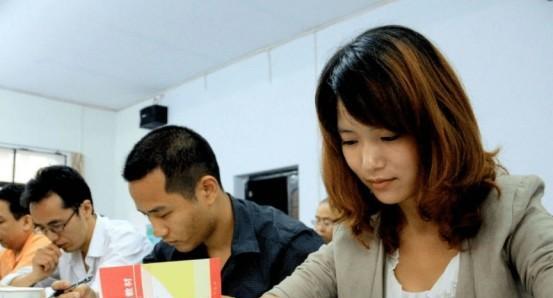 22年起, 公务员不要参加这4种“饭局”, 被查到后可不“好过”!