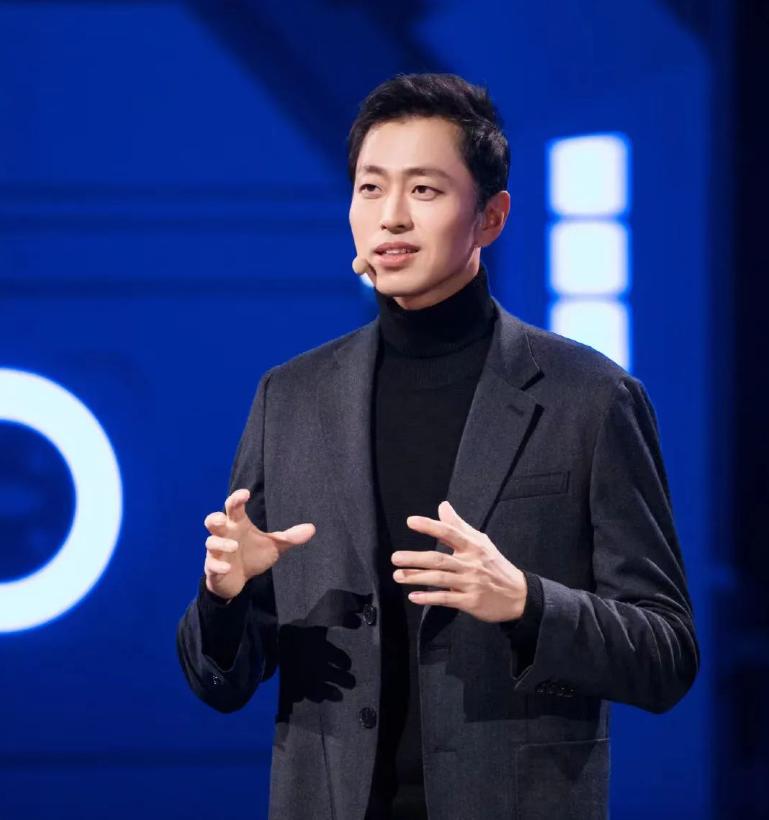 “水哥”王昱珩：本以为他前半生够“狂”了，没曾想现在更牛气！