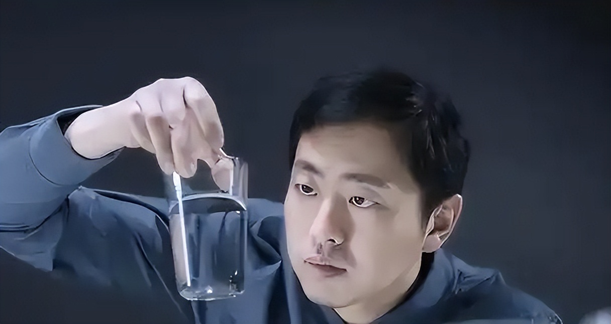 “水哥”王昱珩：本以为他前半生够“狂”了，没曾想现在更牛气！
