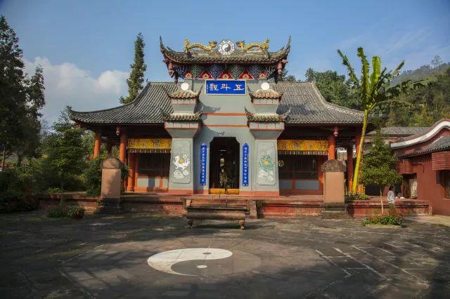 洪雅这座历史悠久县城：有着自己的文化底蕴，也有自己本土文化